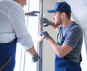 glass repair experts in Miami Lakes, FL